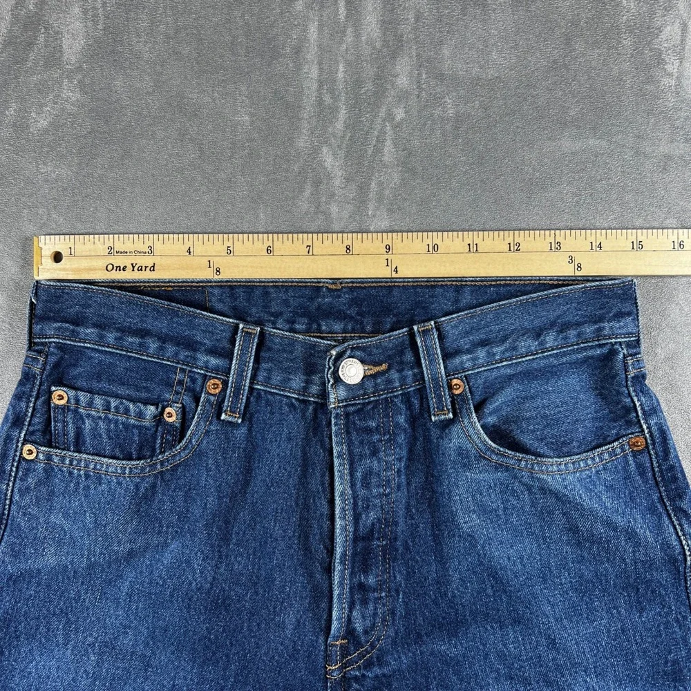 Levis 501 Original‎ Fit Mens Jeans 30x32 Blue Denim Button Fly Straight Leg